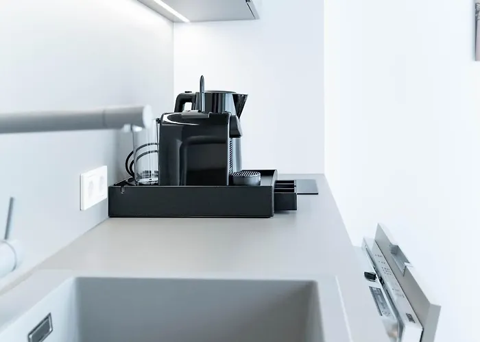 Blackhome I Contactless Check-in Aparthotel 4*