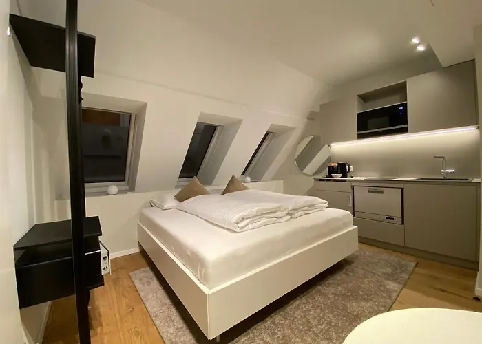 Aparthotel Blackhome I Contactless Check-in 4*