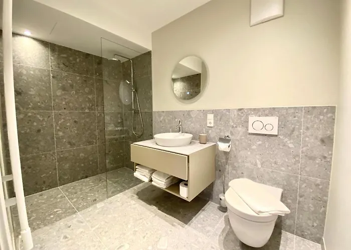 Aparthotel Blackhome I Contactless Check-in 4*