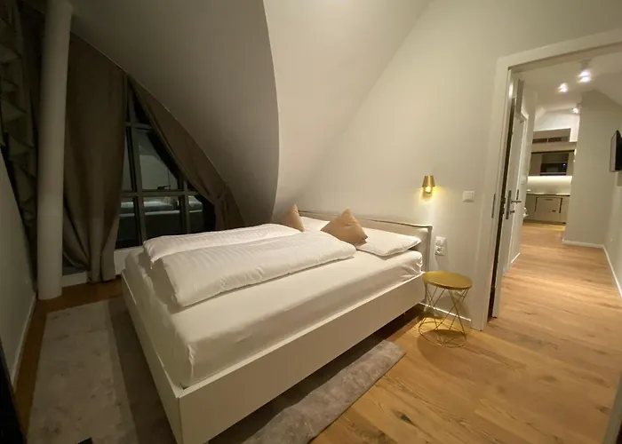 Blackhome I Contactless Check-in Aparthotel 4*
