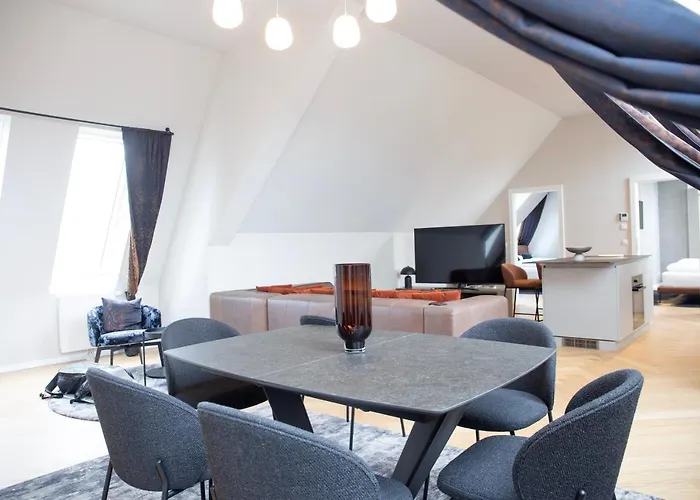 Aparthotel Blackhome I Contactless Check-in 4*